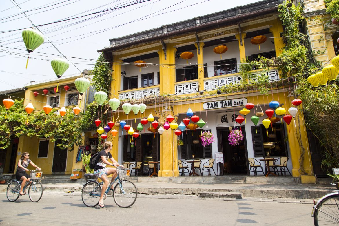 3 Special Features in Vietnam Tourism from January 2022