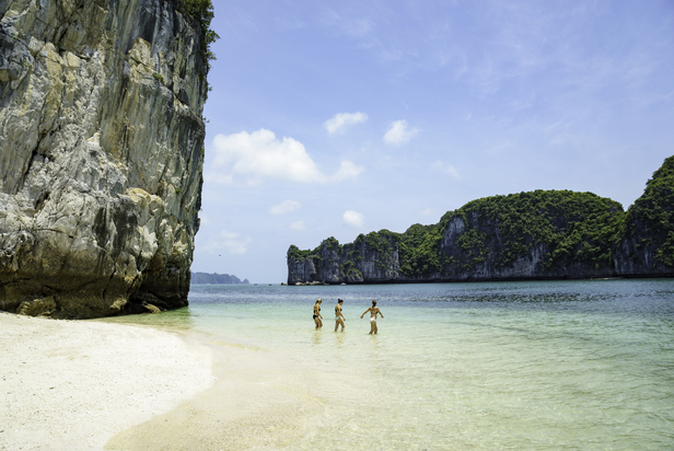 IS SUMMER A GOOD TIME TO VISIT VIETNAM?