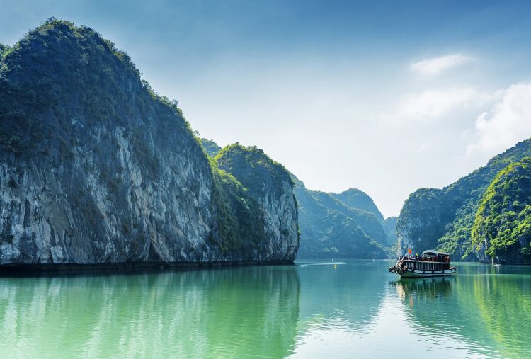 The best cruises for your unforgettable tour trip in Vietnam