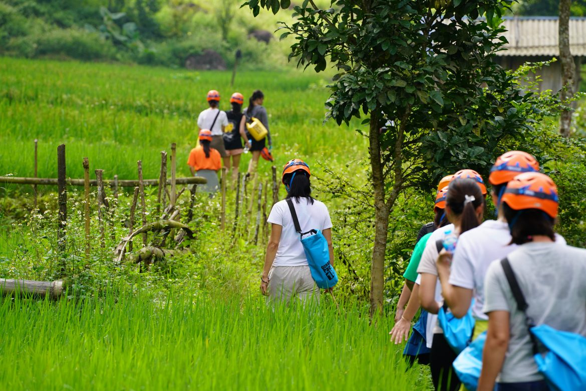 Lux Travel DMC Successfully Conducted an Educational Trip to Northeast Vietnam